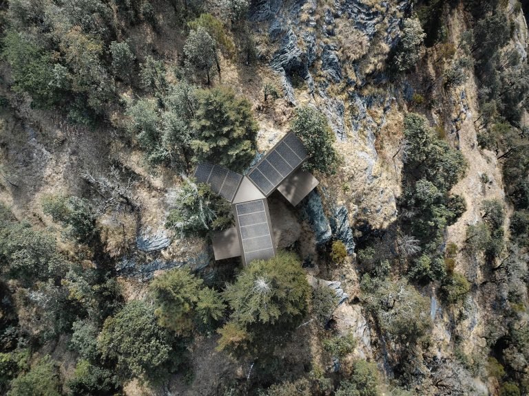 Roofscape Himalayan cabin