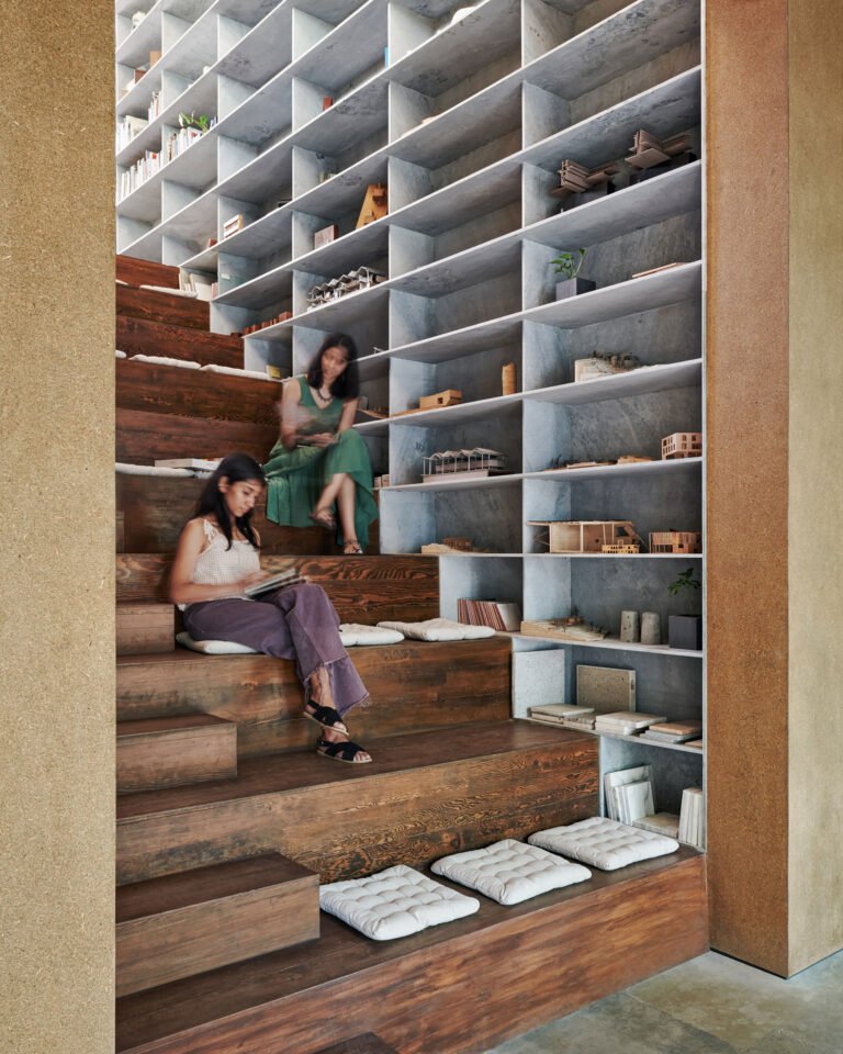 grand step staircase office of Mumbai Architecture Studio